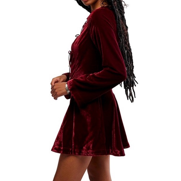 Free People Linney Velvet Mini Dress Cabernet Burgundy Lace Up Boho Size 2 NWOT - Picture 4 of 10